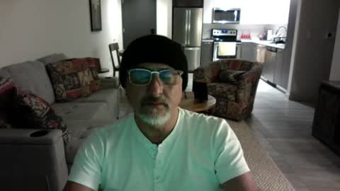 Snapshot of latinnous chatting on 02-16-25, 04:20 QS - INDEPENDENT MODEL online show from 02-16-25, 04:20