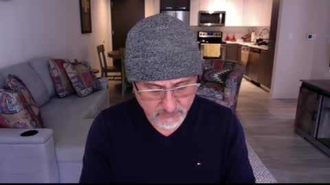 Snapshot of latinnous chatting on 02-22-25, 06:19 QS - INDEPENDENT MODEL online show from 02-22-25, 06:19