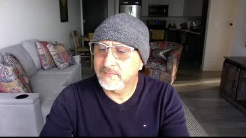 Snapshot of latinnous chatting on 02-22-25, 10:09 QS - INDEPENDENT MODEL online show from 02-22-25, 10:09