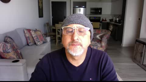 Snapshot of latinnous chatting on 02-23-25, 05:29 QS - INDEPENDENT MODEL online show from 02-23-25, 05:29