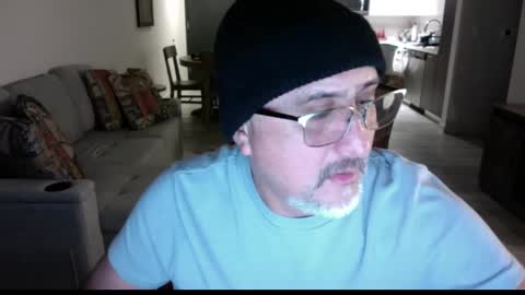 Snapshot of latinnous chatting on 02-26-25, 06:37 QS - INDEPENDENT MODEL online show from 02-26-25, 06:37
