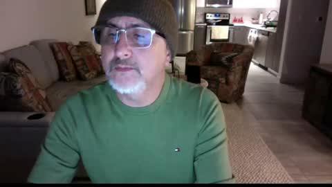 Snapshot of latinnous chatting on 02-27-25, 02:10 QS - INDEPENDENT MODEL online show from 02-27-25, 02:10
