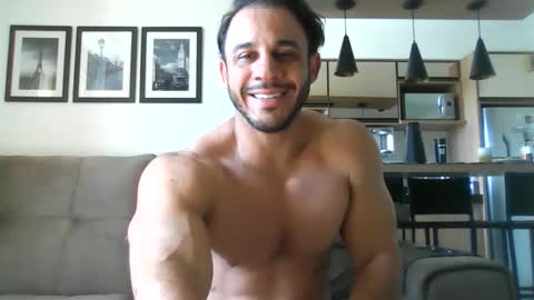 latino_rodri online show from 06-10-26, 01:10