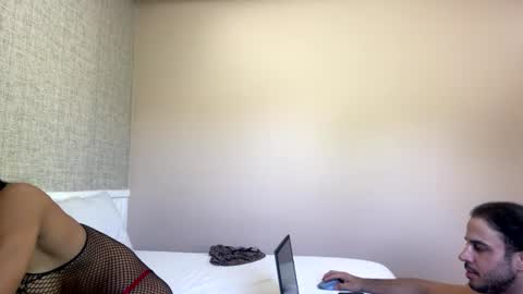 latino_rodri online show from 06-26-26, 05:06