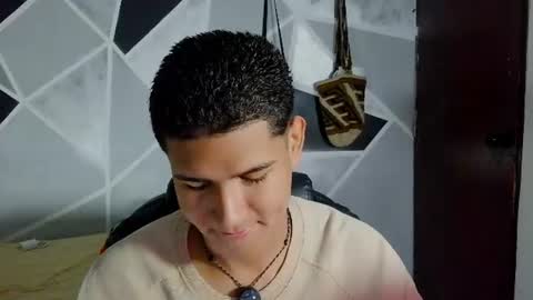 Snapshot of latinohotboy_ chatting on 06-11-26, 12:25 latinohotboy_ online show from 06-11-26, 12:25