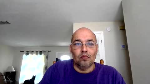 Snapshot of latinoinfla chatting on 01-18-26, 05:39 latinoinfla online show from 01-18-26, 05:39