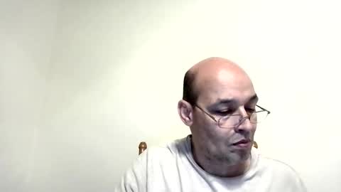 Snapshot of latinoinfla chatting on 02-14-26, 02:41 latinoinfla online show from 02-14-26, 02:41