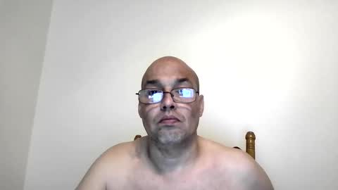 Snapshot of latinoinfla chatting on 02-19-26, 02:29 latinoinfla online show from 02-19-26, 02:29