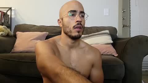 Snapshot of latinomixedbbc chatting on 03-10-25, 01:12 latinomixedbbc online show from 03-10-25, 01:12