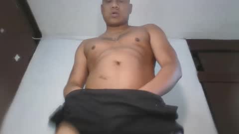 Snapshot of latinrayf chatting on 10-22-25, 05:34 latinrayf online show from 10-22-25, 05:34