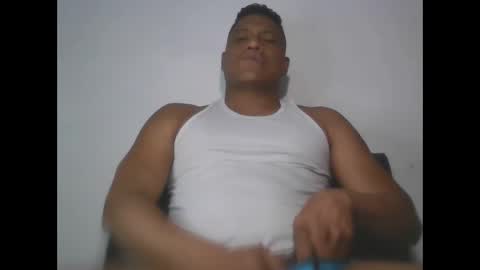 Snapshot of latinrayf chatting on 11-13-25, 04:55 latinrayf online show from 11-13-25, 04:55