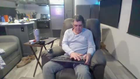 latniter online show from 03-04-25, 02:06