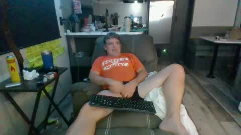 latniter online show from 10-08-25, 06:22