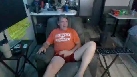 latniter online show from 10-21-25, 03:51