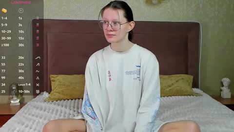 latoriacosner online show from 02-02-26, 04:33