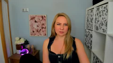 Latoya online show from 12-02-24, 09:06