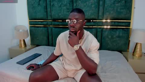 LEANDRO online show from 01-22-25, 12:38