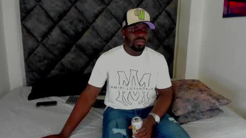 LEANDRO online show from 09-29-25, 03:44