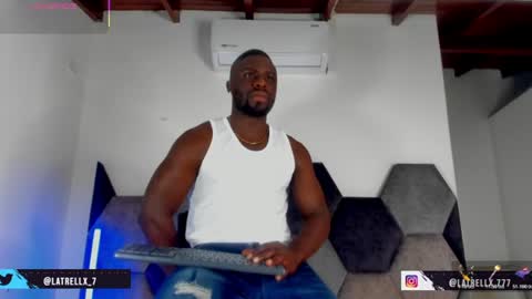 LEANDRO online show from 06-21-26, 03:42