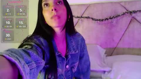 Laura online show from 09-11-25, 02:11