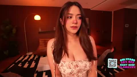 Lauraaaaaa online show from 06-18-26, 11:42