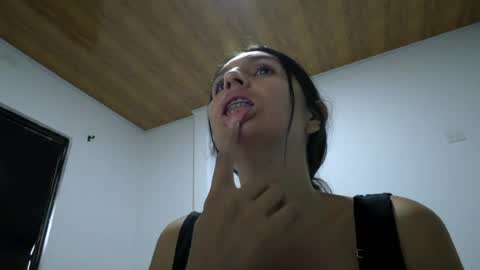 laura  online show from 07-13-26, 02:53