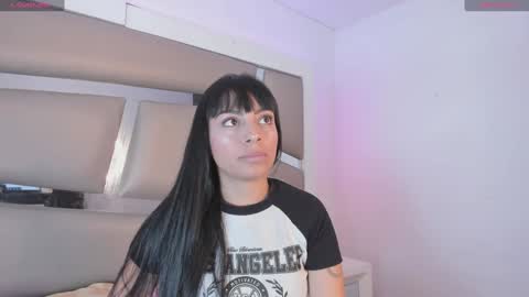 Snapshot of laura__js_ chatting on 02-05-25, 08:14 laura__js_ online show from 02-05-25, 08:14