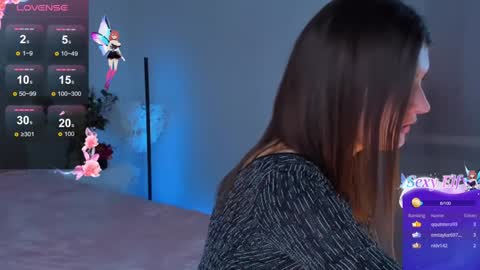 Laura online show from 12-25-24, 09:45