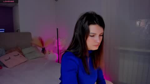 Laura online show from 02-02-25, 06:26