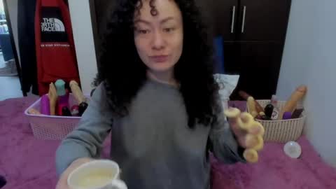  Wen  online show from 05-20-26, 02:01