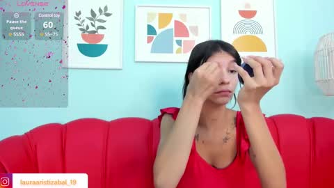Snapshot of laura_aristizabal_19 chatting on 03-01-25, 01:07 Laura online show from 03-01-25, 01:07