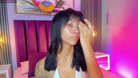 Laura online show from 11-14-25, 12:37