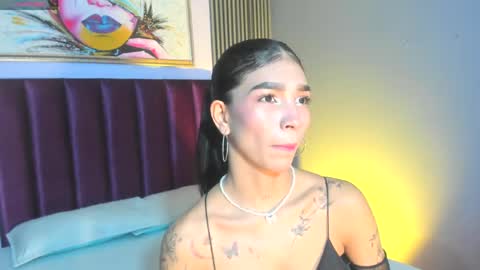 Laura online show from 05-03-26, 11:38