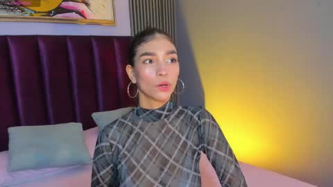 Laura online show from 05-11-26, 11:49