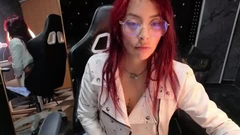 laura_b_ online show from 05-30-26, 03:36