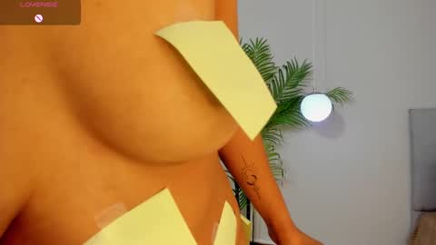 Laura Bonnet  online show from 02-12-25, 04:54