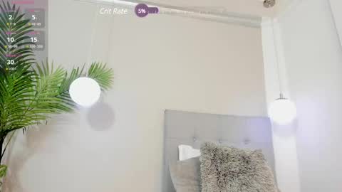 Laura Bonnet  online show from 03-10-25, 06:49