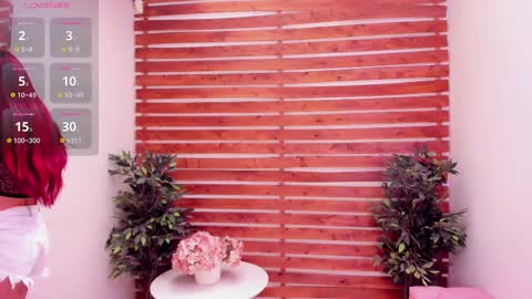 Laura Bonnet  online show from 09-12-25, 03:01