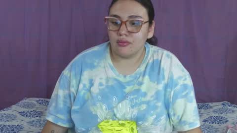 Laura online show from 12-23-24, 03:44