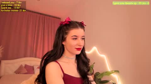 Laura online show from 02-15-26, 03:36