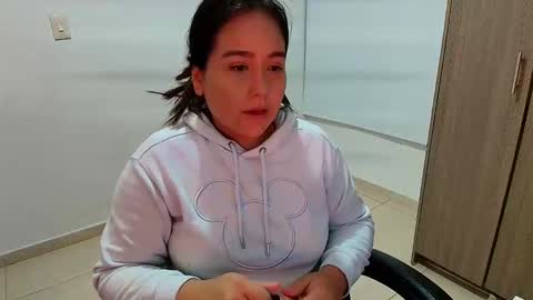 laura online show from 12-20-25, 12:29