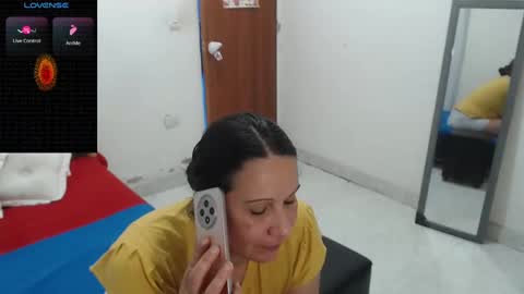 laura_foxx2379 online show from 01-07-25, 10:08