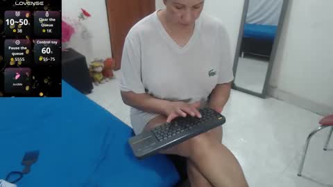 laura_foxx2379 online show from 09-23-25, 02:14