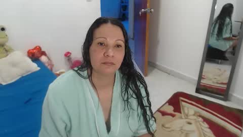 laura_foxx2379 online show from 11-14-25, 04:06