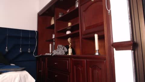 Snapshot of laura_golden1 chatting on 12-10-24, 02:05 lLAURA online show from 12-10-24, 02:05