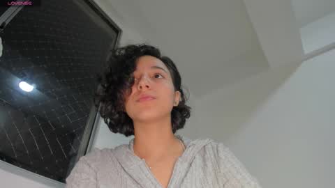 Lura online show from 10-01-25, 12:16