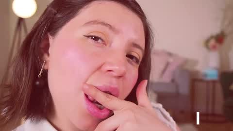 Snapshot of laura_lee chatting on 01-13-25, 02:18 Laura Lee. online show from 01-13-25, 02:18