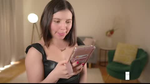 Snapshot of laura_lee chatting on 01-30-25, 05:52 Laura Lee. online show from 01-30-25, 05:52