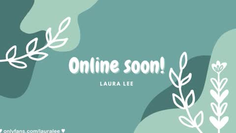 Snapshot of laura_lee chatting on 09-29-25, 01:22 Laura Lee. online show from 09-29-25, 01:22