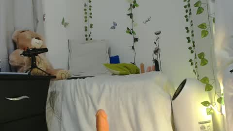 laura lovingxxx online show from 02-03-25, 11:15